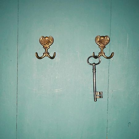 Auberge Lion D'Or Saint-Antonin Exterior foto