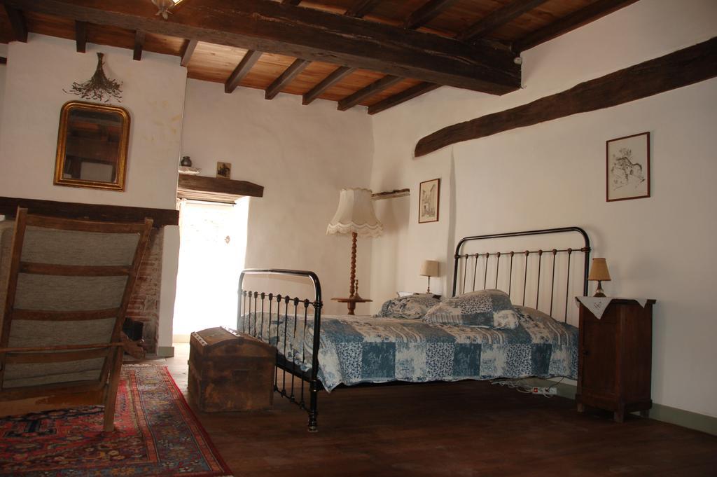 Auberge Lion D'Or Saint-Antonin Cameră foto