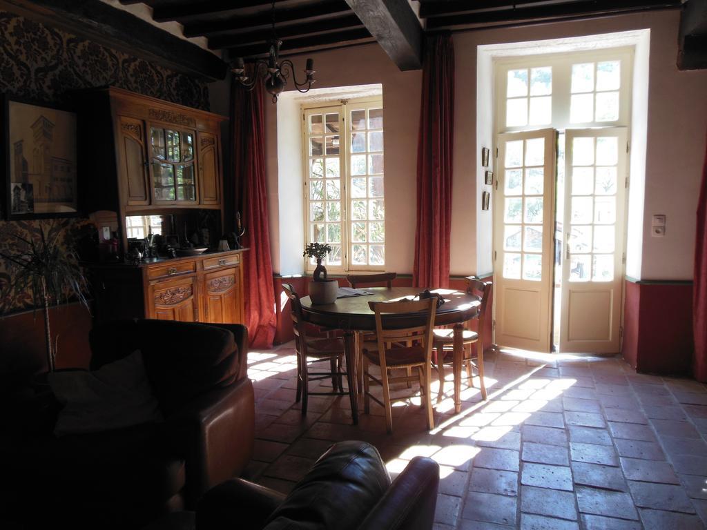 Auberge Lion D'Or Saint-Antonin Exterior foto